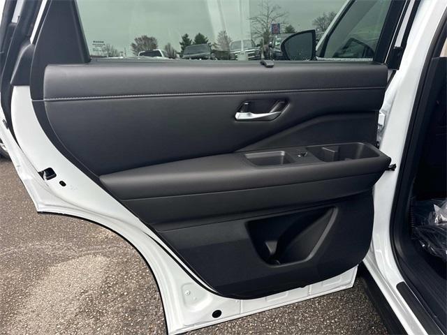 new 2025 Nissan Pathfinder car, priced at $39,324