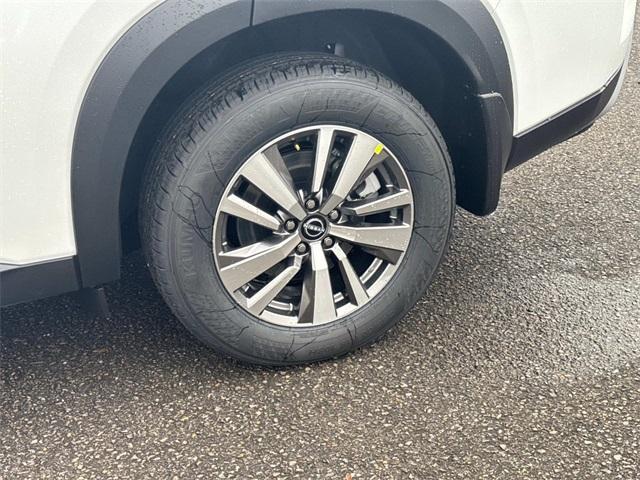 new 2025 Nissan Pathfinder car, priced at $39,324