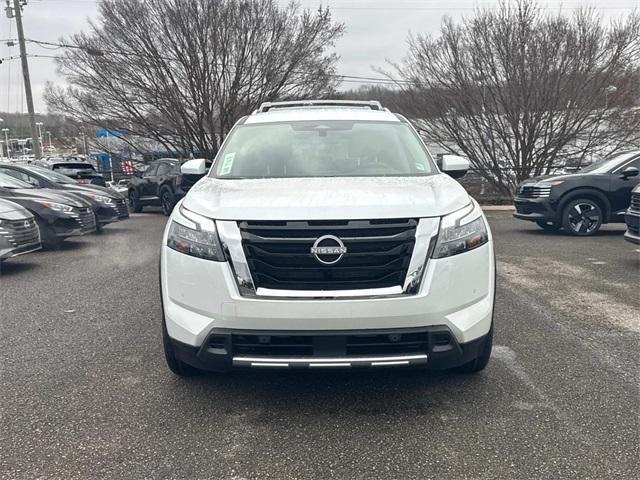 new 2025 Nissan Pathfinder car, priced at $39,324
