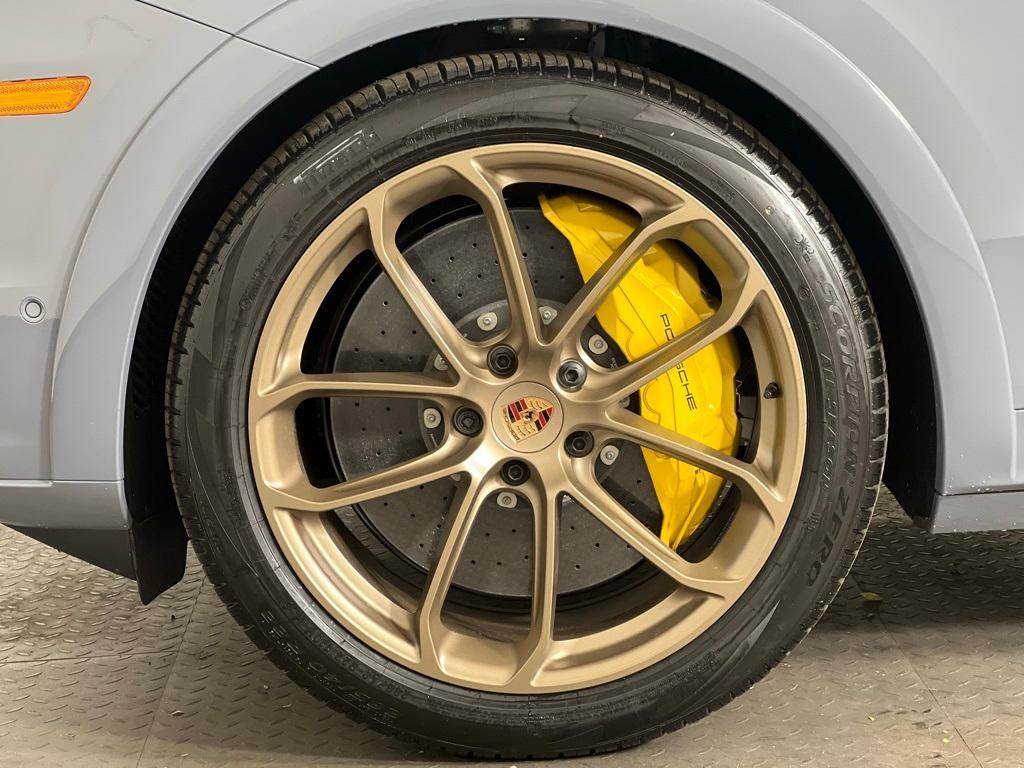 new 2026 Porsche Cayenne car, priced at $177,890