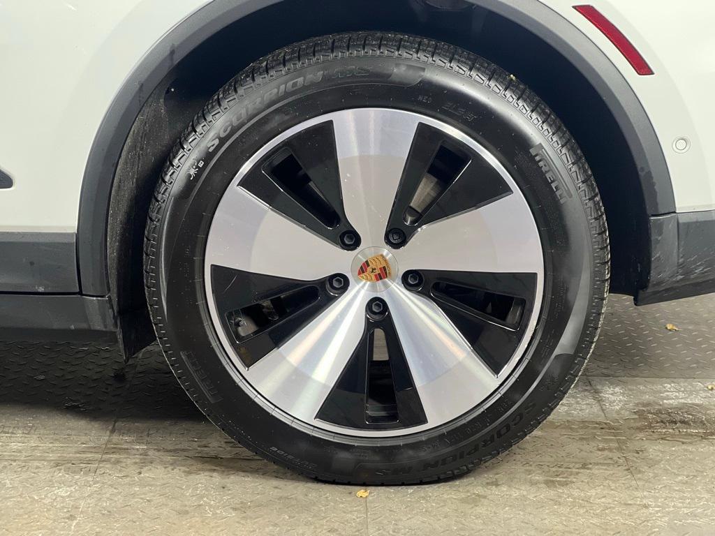 used 2024 Porsche Macan car, priced at $71,500