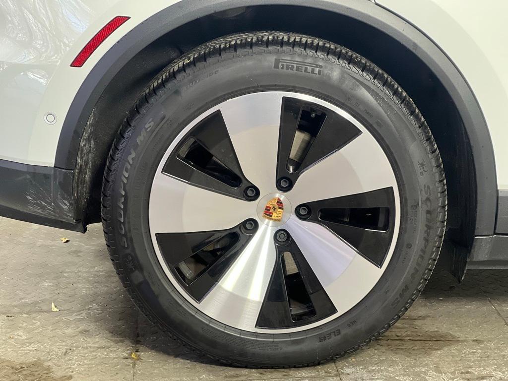 used 2024 Porsche Macan car, priced at $71,500