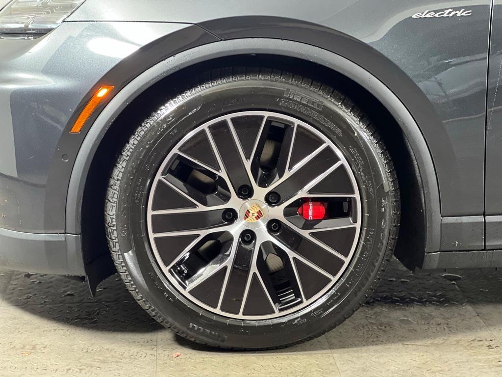 new 2025 Porsche Macan car, priced at $99,865