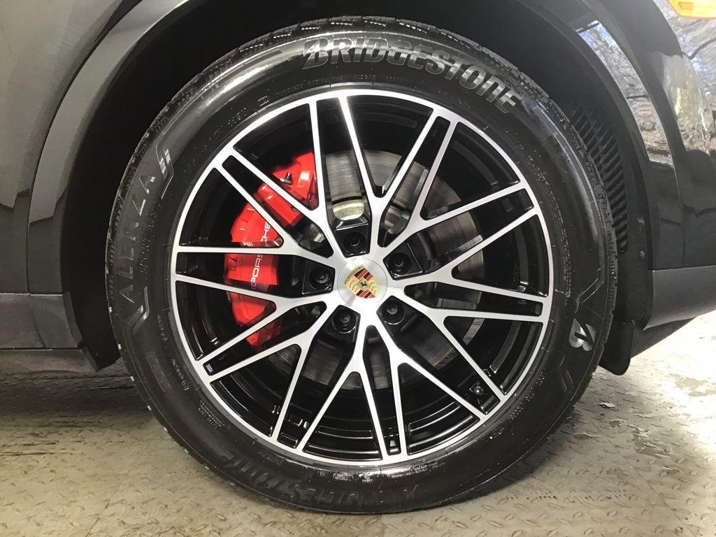 new 2026 Porsche Cayenne car, priced at $136,250