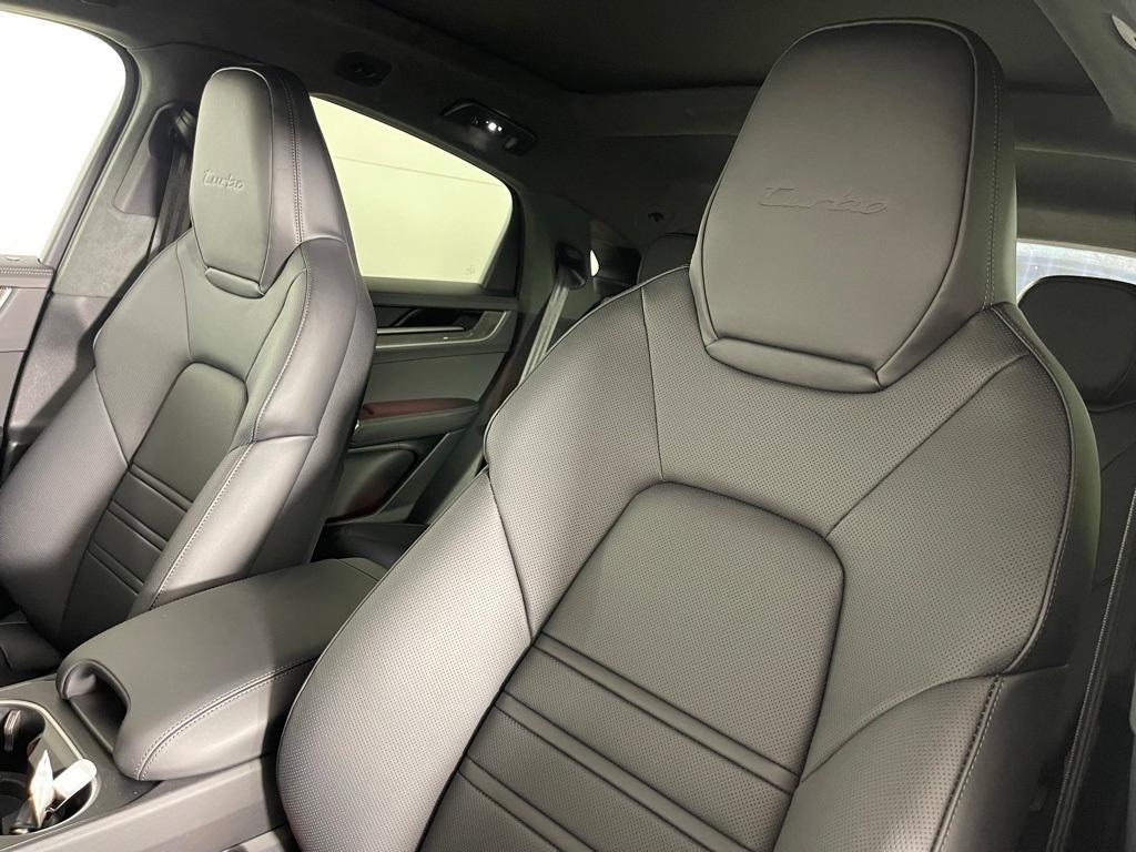 new 2025 Porsche Cayenne car, priced at $195,985