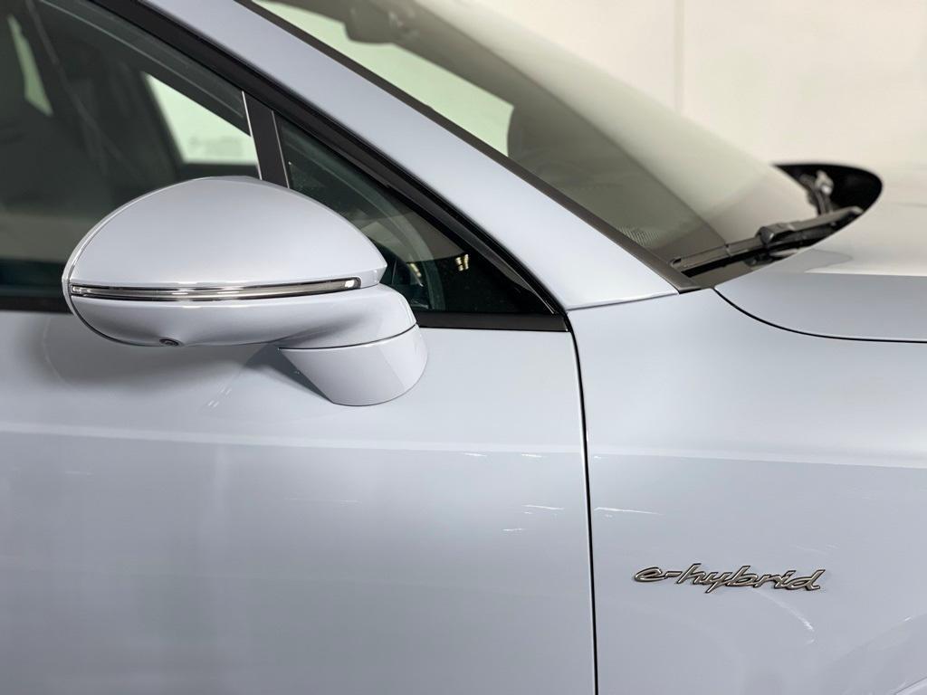 new 2025 Porsche Cayenne car, priced at $195,985