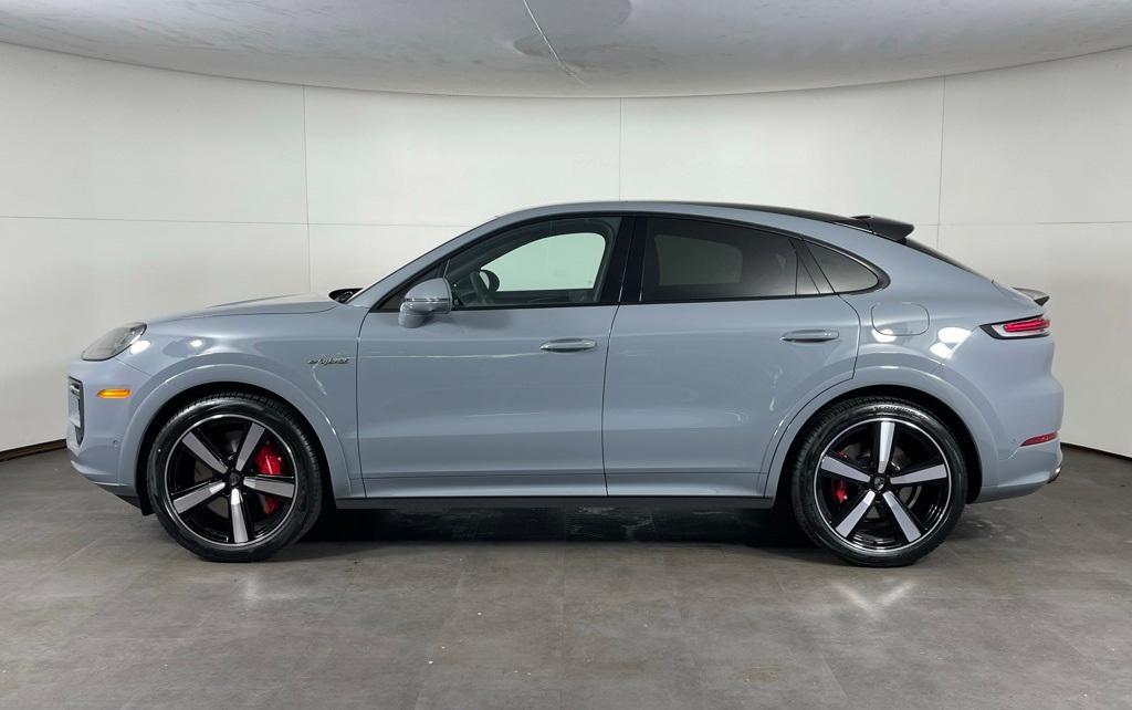 new 2025 Porsche Cayenne car, priced at $195,985