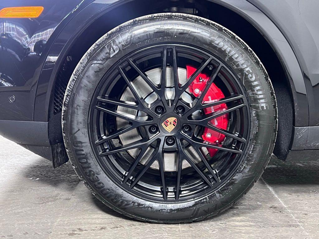 new 2026 Porsche Cayenne car