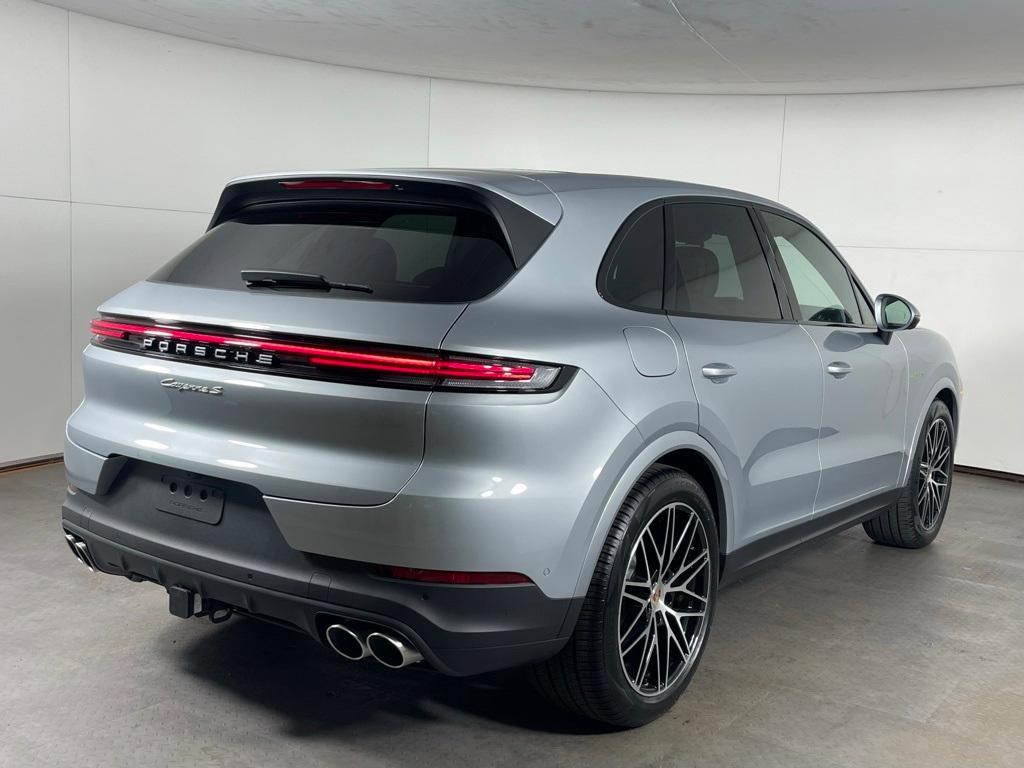 new 2025 Porsche Cayenne car, priced at $123,205