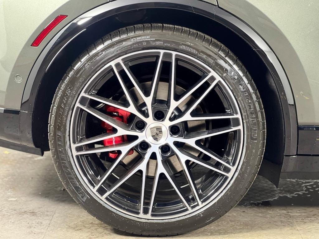 new 2025 Porsche Macan car, priced at $125,915