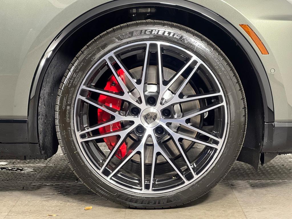 new 2025 Porsche Macan car, priced at $125,915