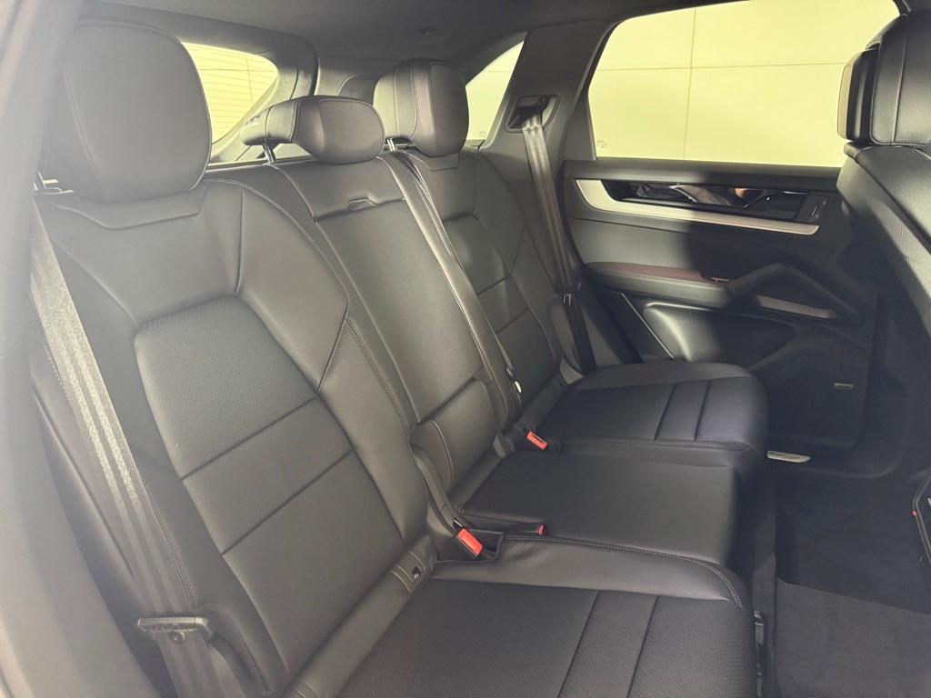 new 2025 Porsche Cayenne car, priced at $115,265