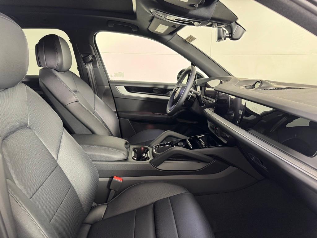 new 2025 Porsche Cayenne car, priced at $115,265