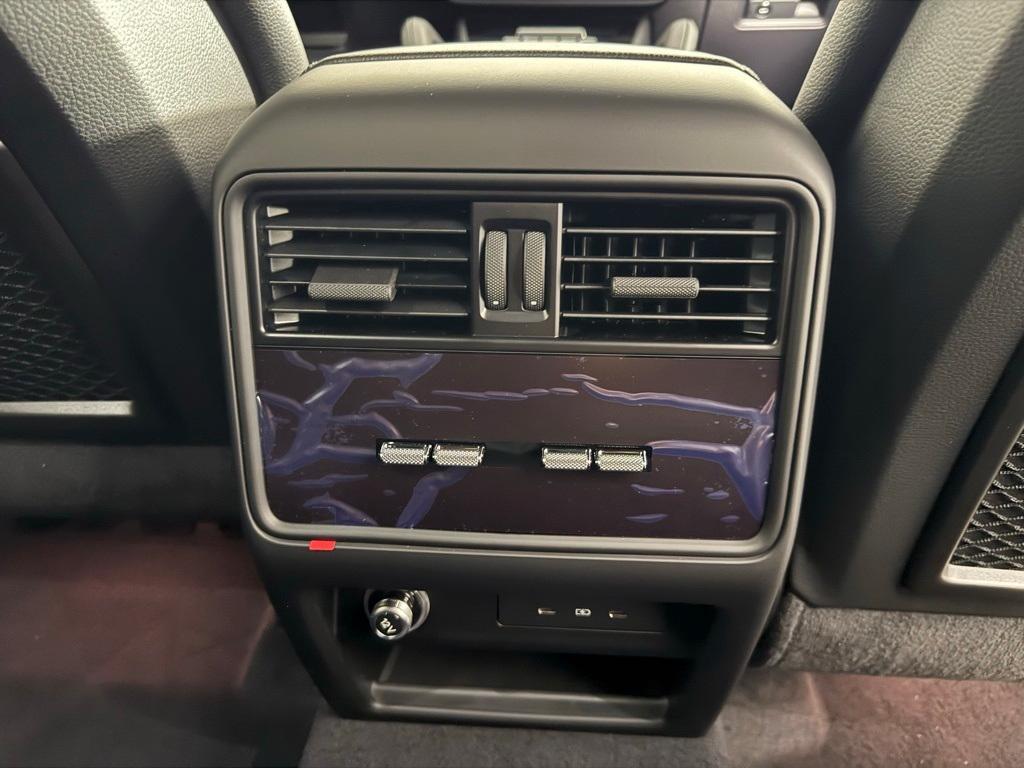 new 2025 Porsche Cayenne car, priced at $115,265