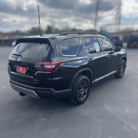 used 2024 Honda Pilot car, priced at $42,598