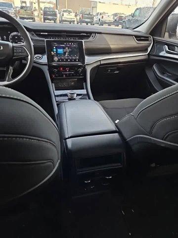 used 2023 Jeep Grand Cherokee car, priced at $28,998