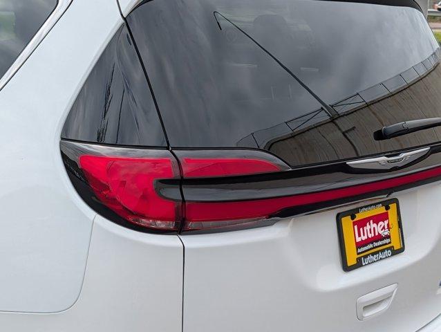 used 2024 Chrysler Pacifica Hybrid car, priced at $27,348