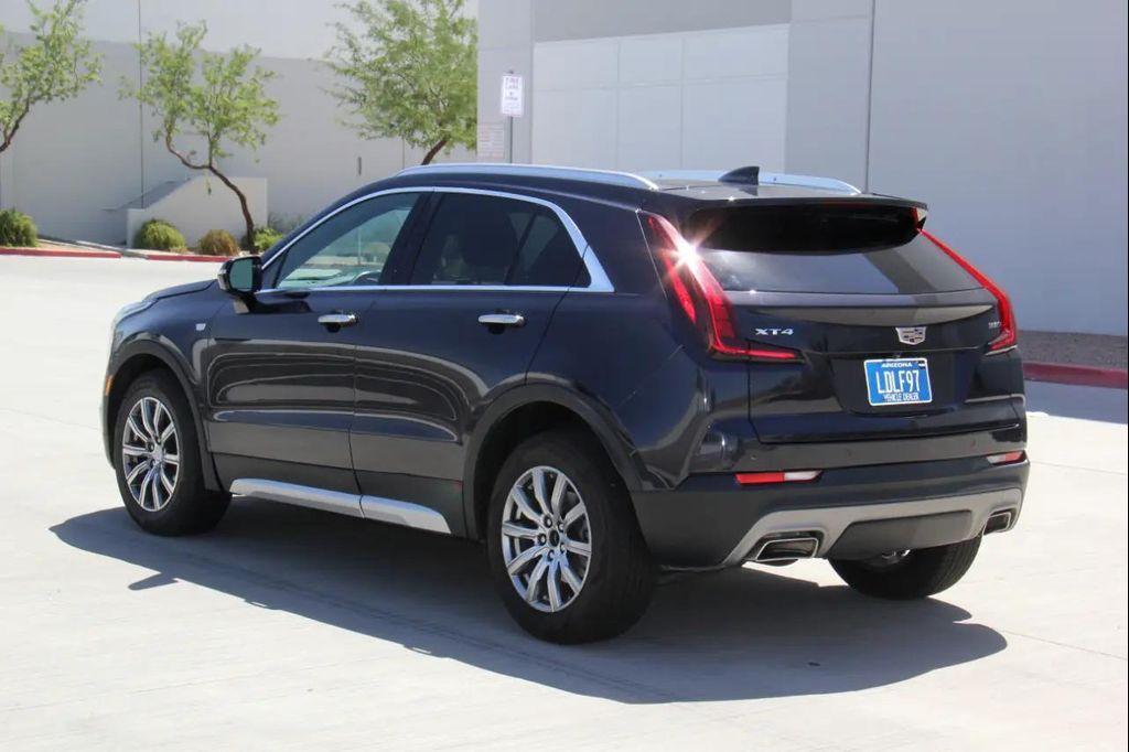 used 2022 Cadillac XT4 car, priced at $18,900