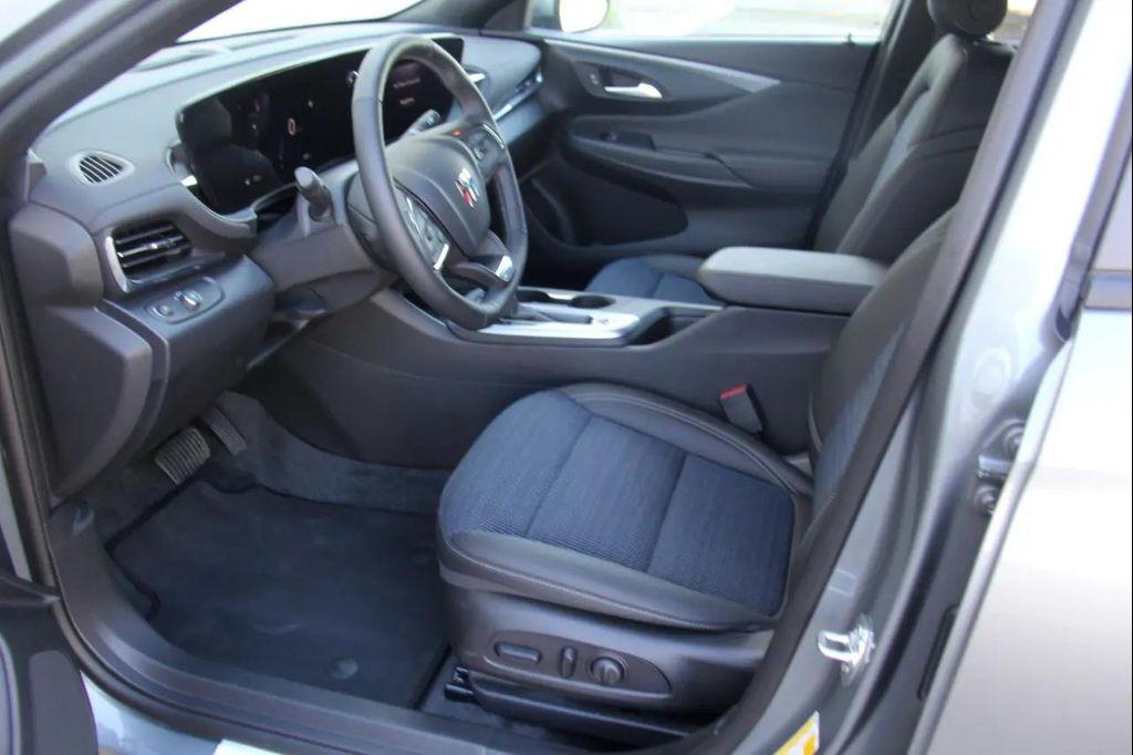 used 2025 Buick Envista car, priced at $16,900