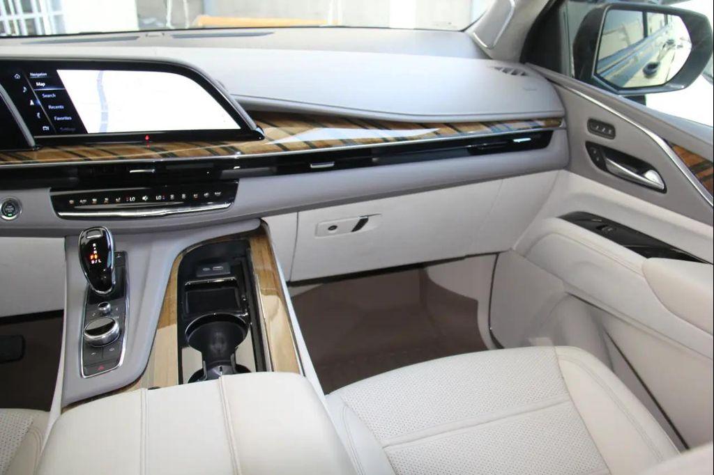 used 2023 Cadillac Escalade ESV car, priced at $64,900