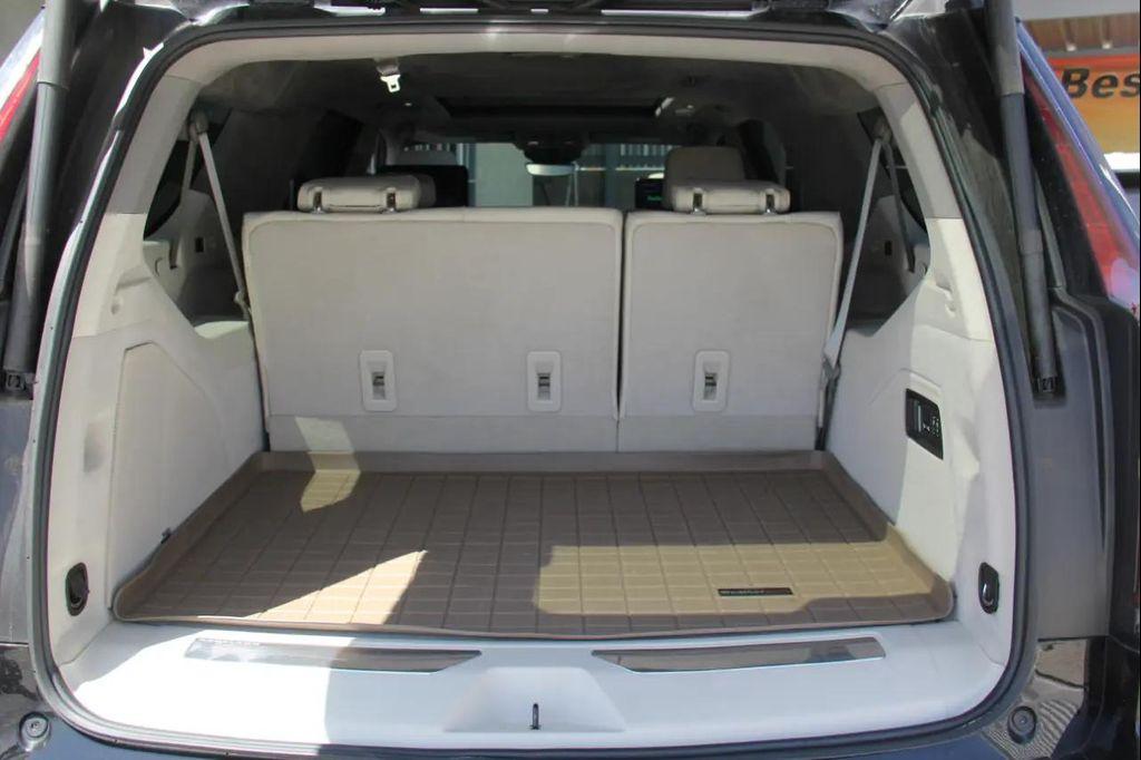 used 2023 Cadillac Escalade ESV car, priced at $64,900