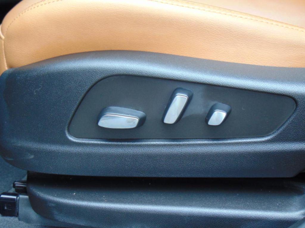 used 2022 Cadillac XT5 car, priced at $21,900