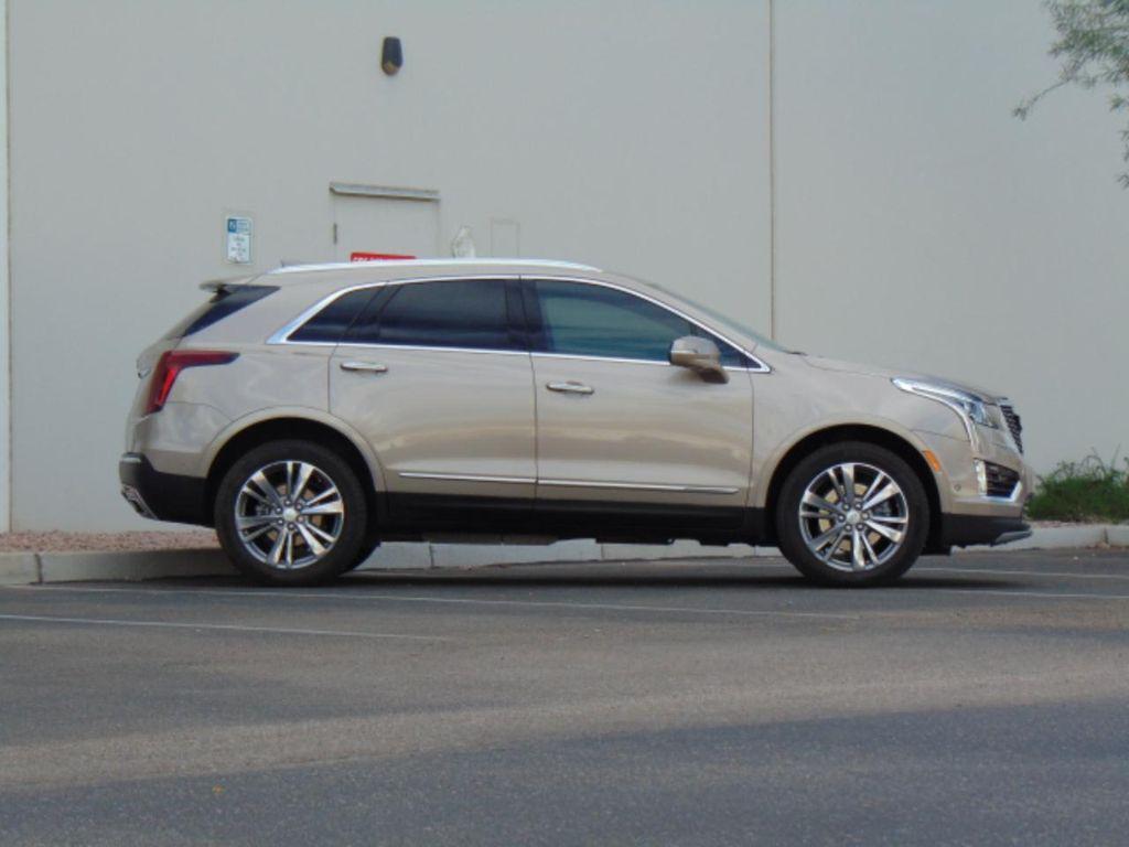 used 2022 Cadillac XT5 car, priced at $21,900