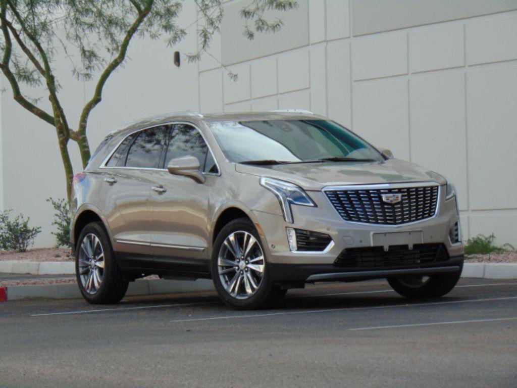 used 2022 Cadillac XT5 car, priced at $21,900