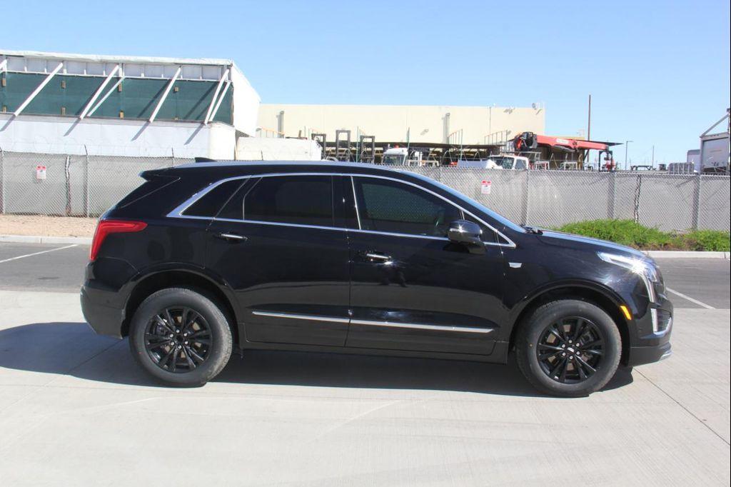 used 2023 Cadillac XT5 car, priced at $21,900