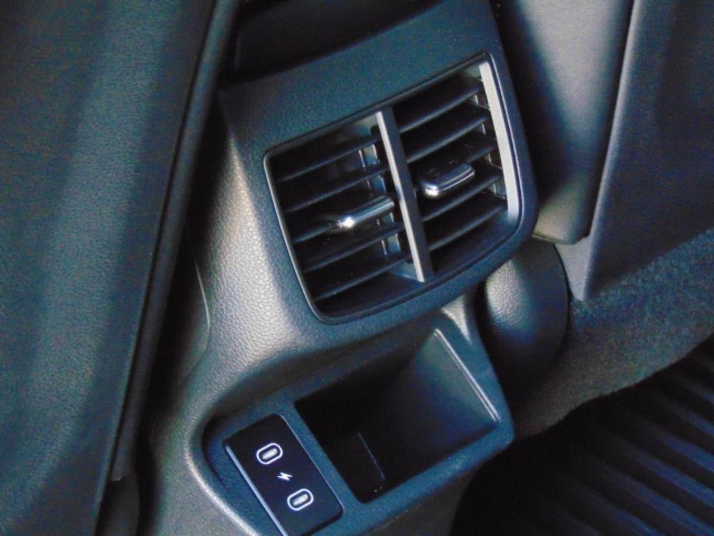 used 2025 Kia Seltos car, priced at $15,900