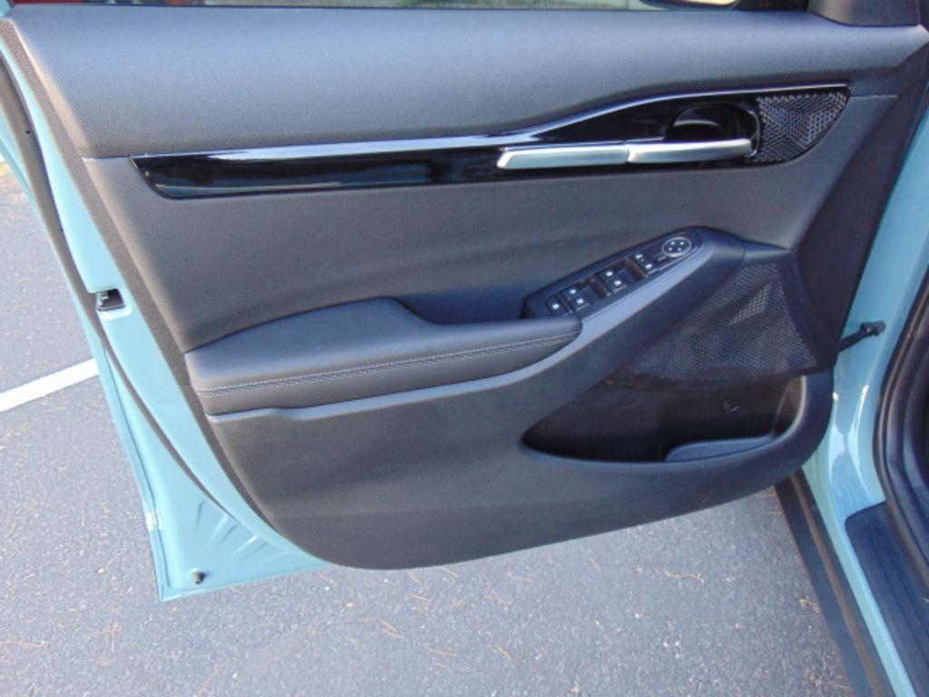 used 2025 Kia Seltos car, priced at $15,900