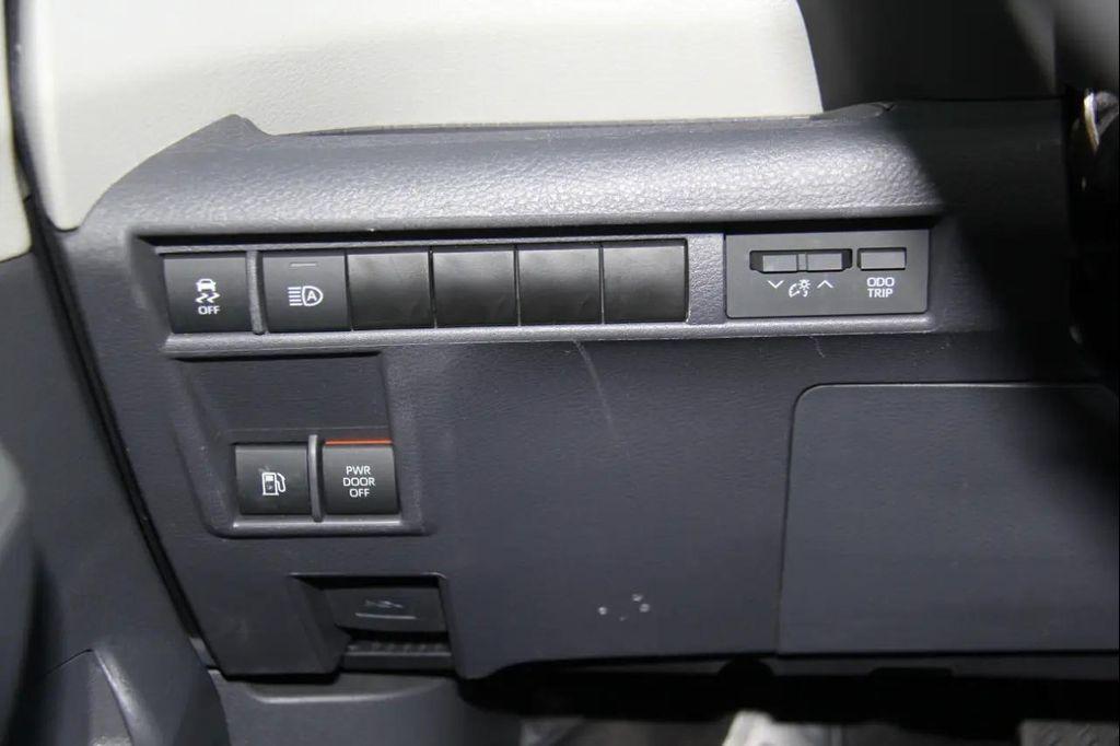 used 2024 Toyota Sienna car, priced at $27,900