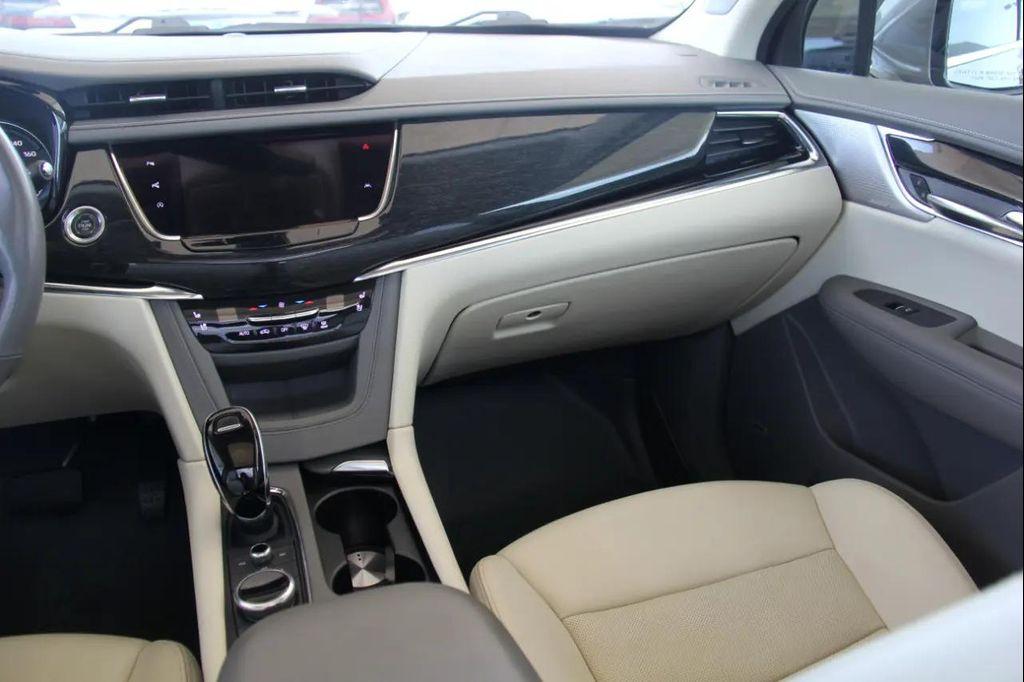used 2022 Cadillac XT6 car, priced at $19,500