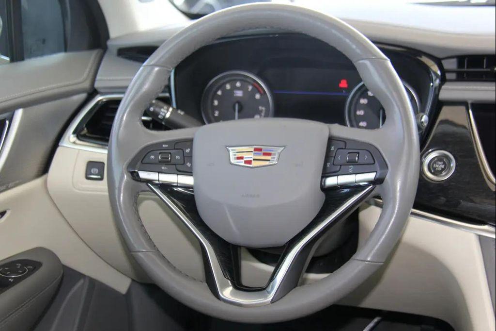 used 2022 Cadillac XT6 car, priced at $19,500