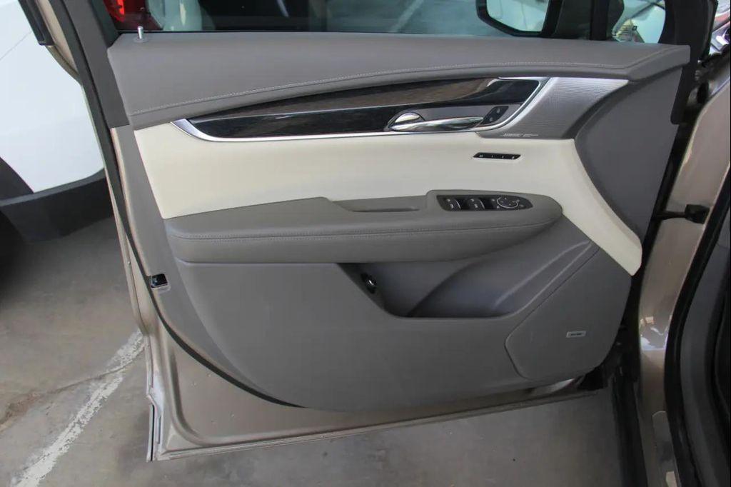 used 2022 Cadillac XT6 car, priced at $19,500
