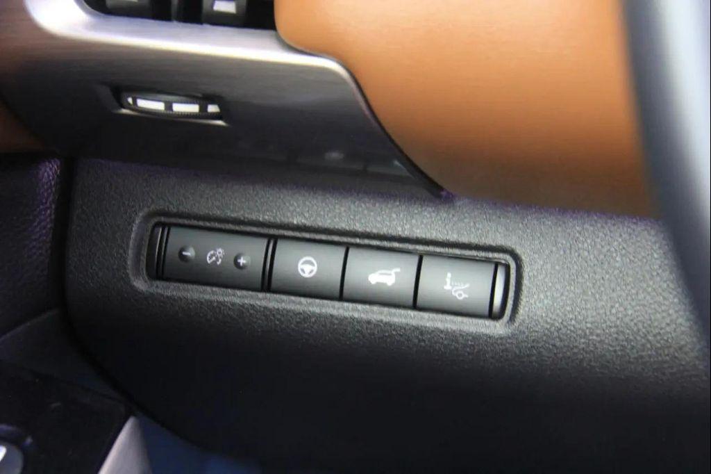 used 2024 Nissan Pathfinder car, priced at $27,900