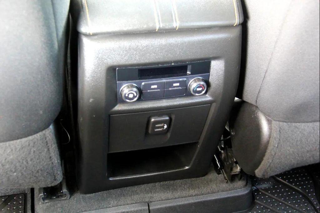 used 2021 Chevrolet Traverse car, priced at $14,900