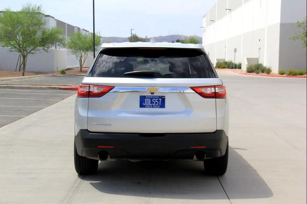 used 2021 Chevrolet Traverse car, priced at $14,900