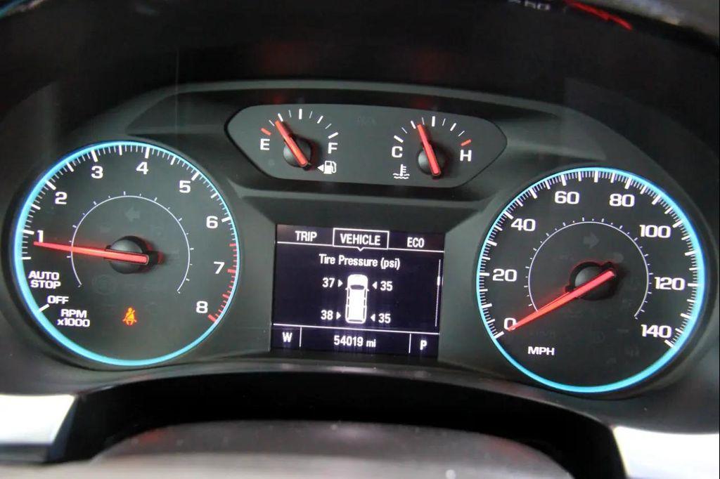 used 2021 Chevrolet Traverse car, priced at $14,900