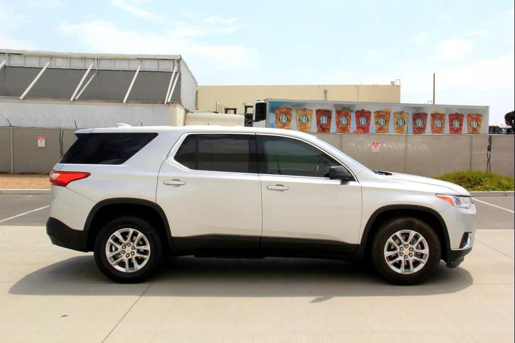 used 2021 Chevrolet Traverse car, priced at $14,900