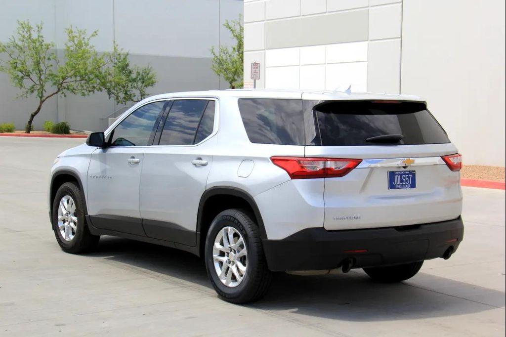 used 2021 Chevrolet Traverse car, priced at $14,900