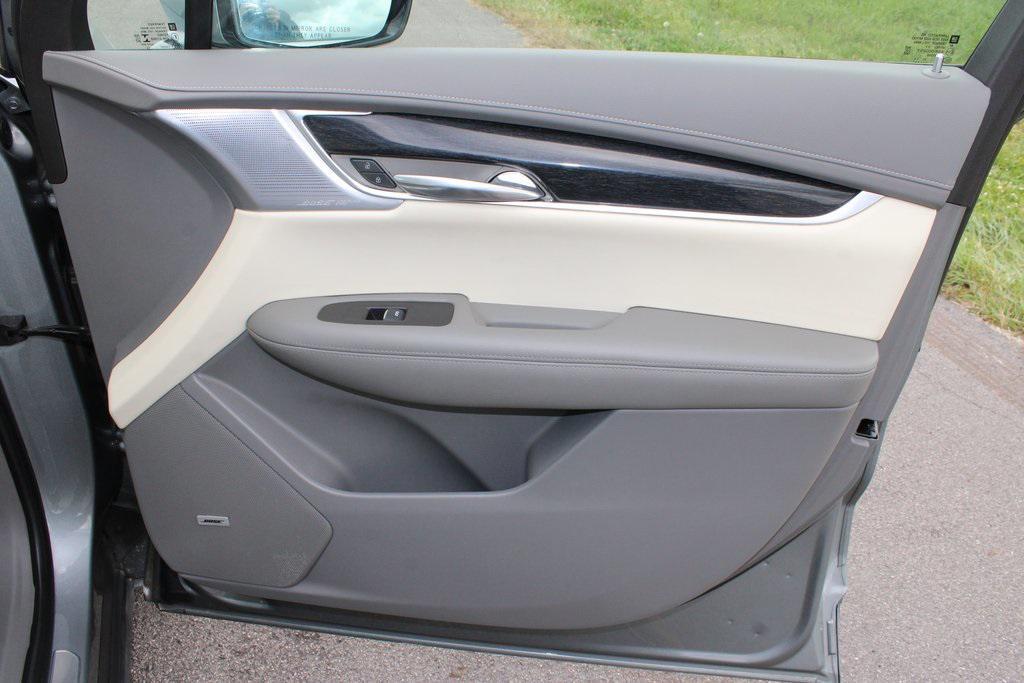 used 2023 Cadillac XT6 car, priced at $31,763