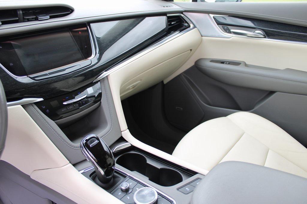 used 2023 Cadillac XT6 car, priced at $31,763