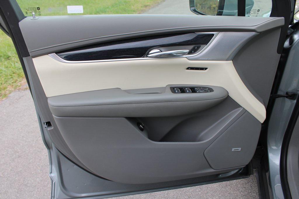 used 2023 Cadillac XT6 car, priced at $31,763