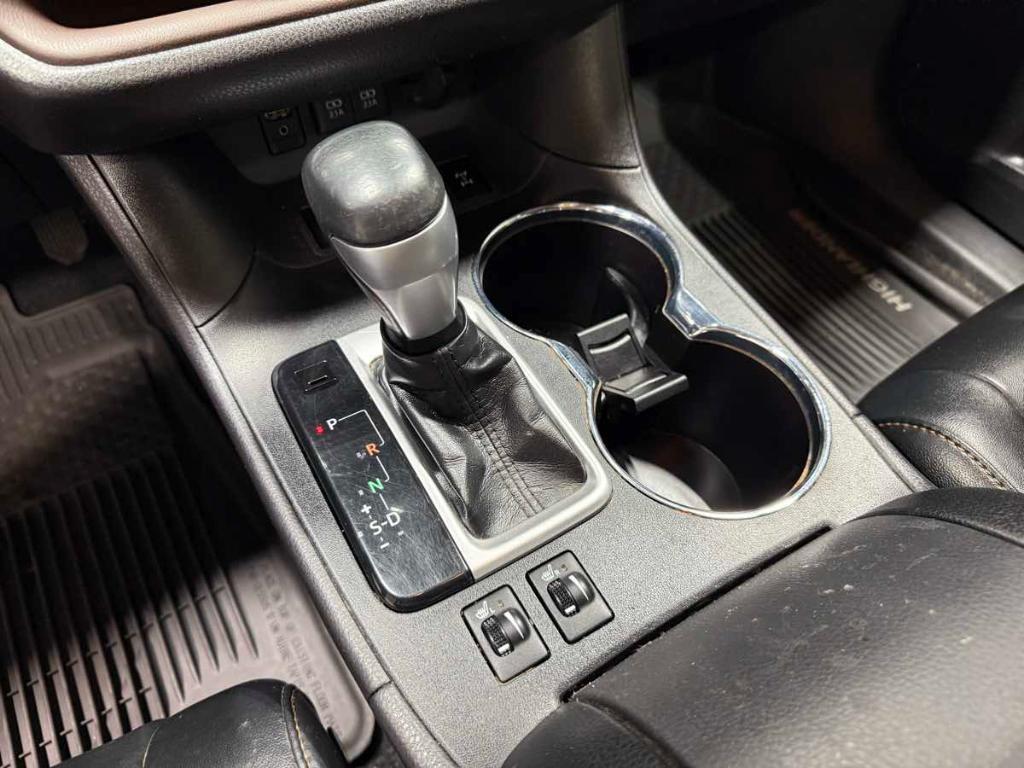used 2018 Toyota Highlander car, priced at $25,985