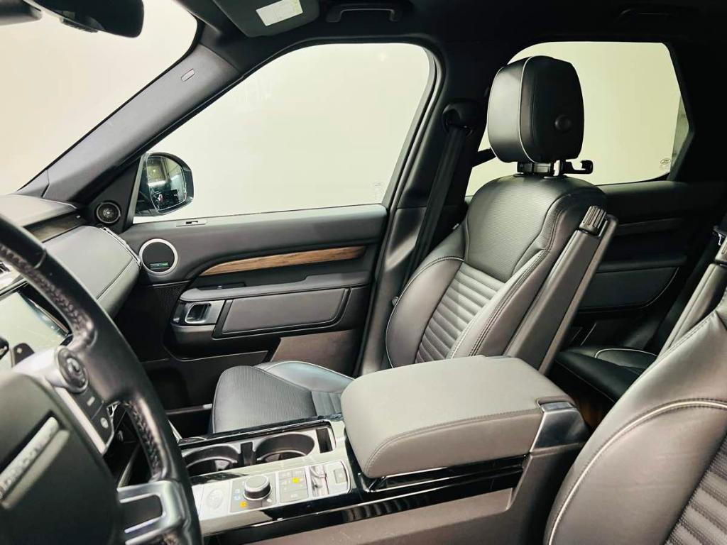 used 2018 Land Rover Discovery car, priced at $15,985