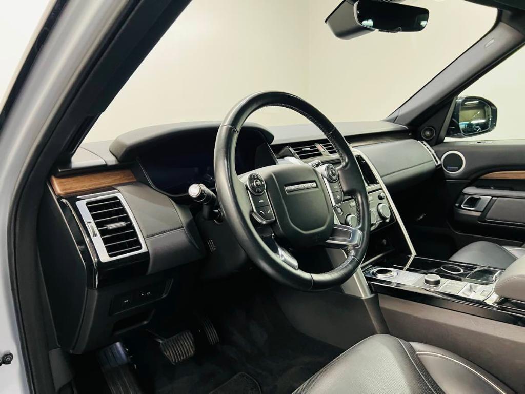 used 2018 Land Rover Discovery car, priced at $15,985