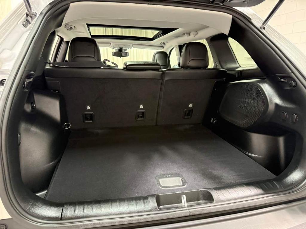 used 2022 Jeep Cherokee car, priced at $24,985