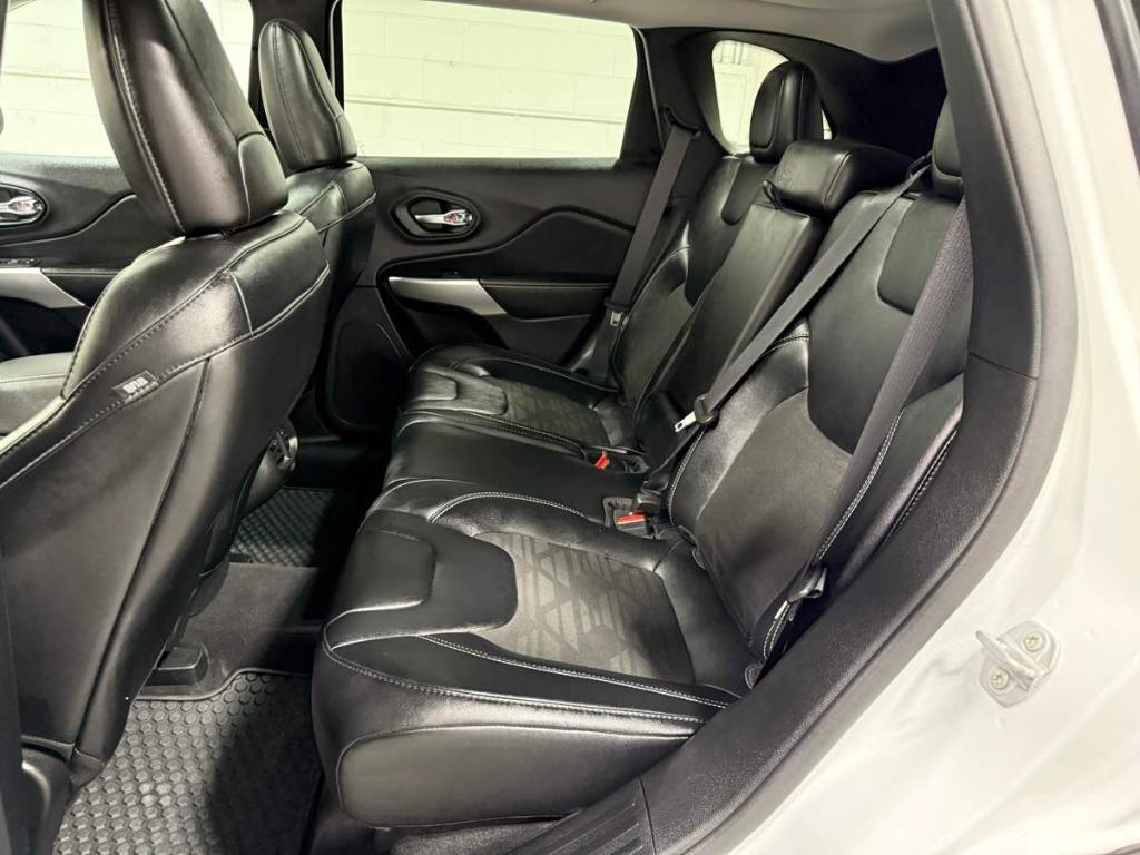 used 2022 Jeep Cherokee car, priced at $24,985