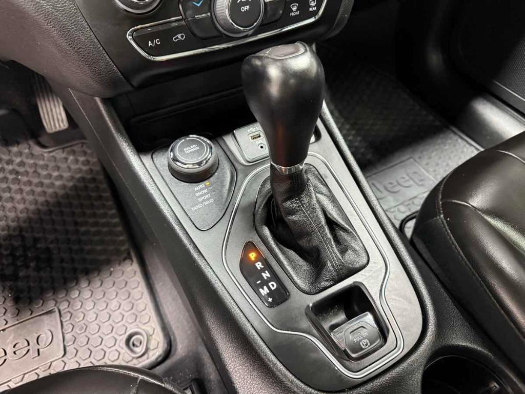 used 2022 Jeep Cherokee car, priced at $24,985